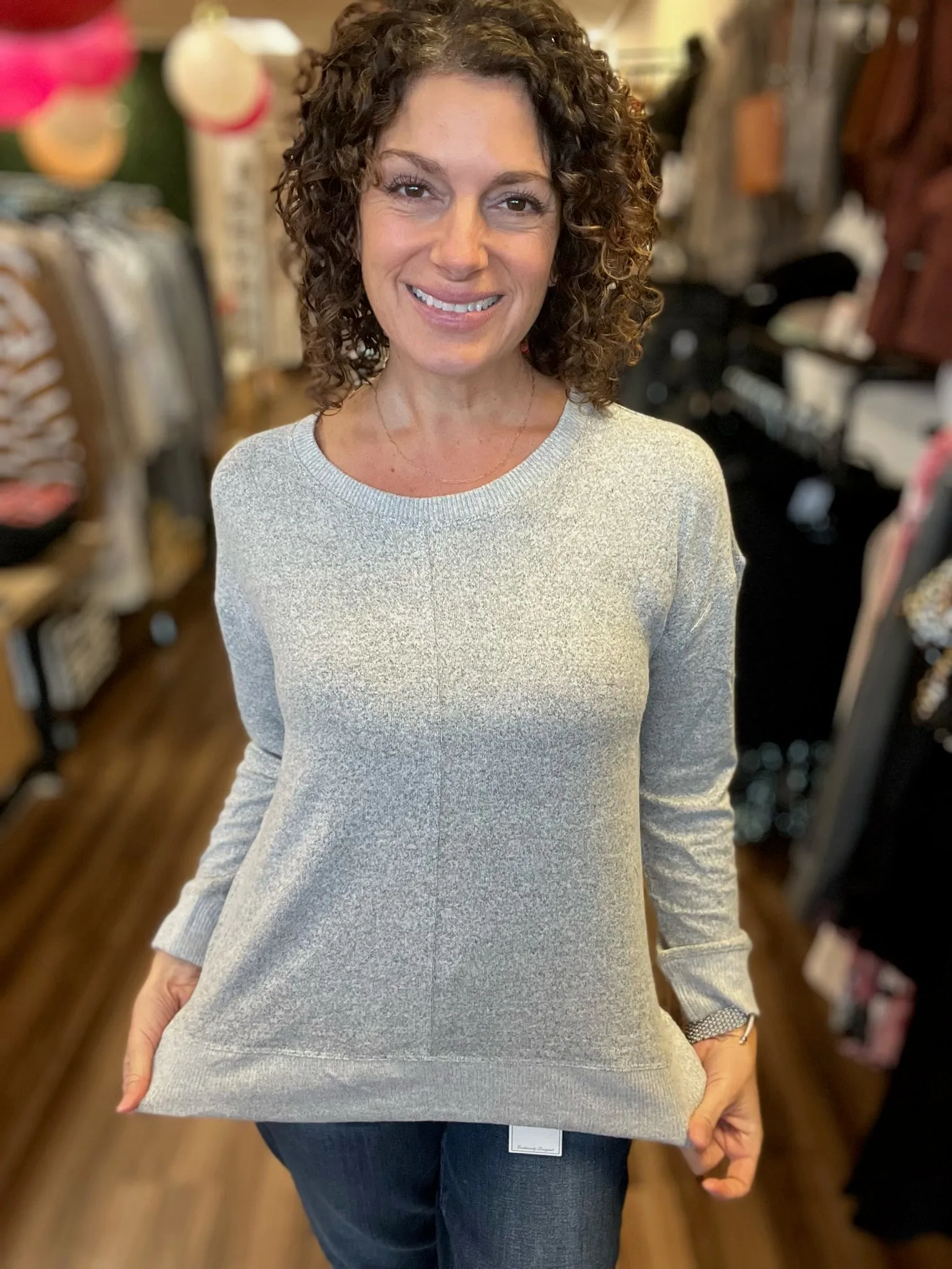 Bea - Center Seam Round Neck Sweater