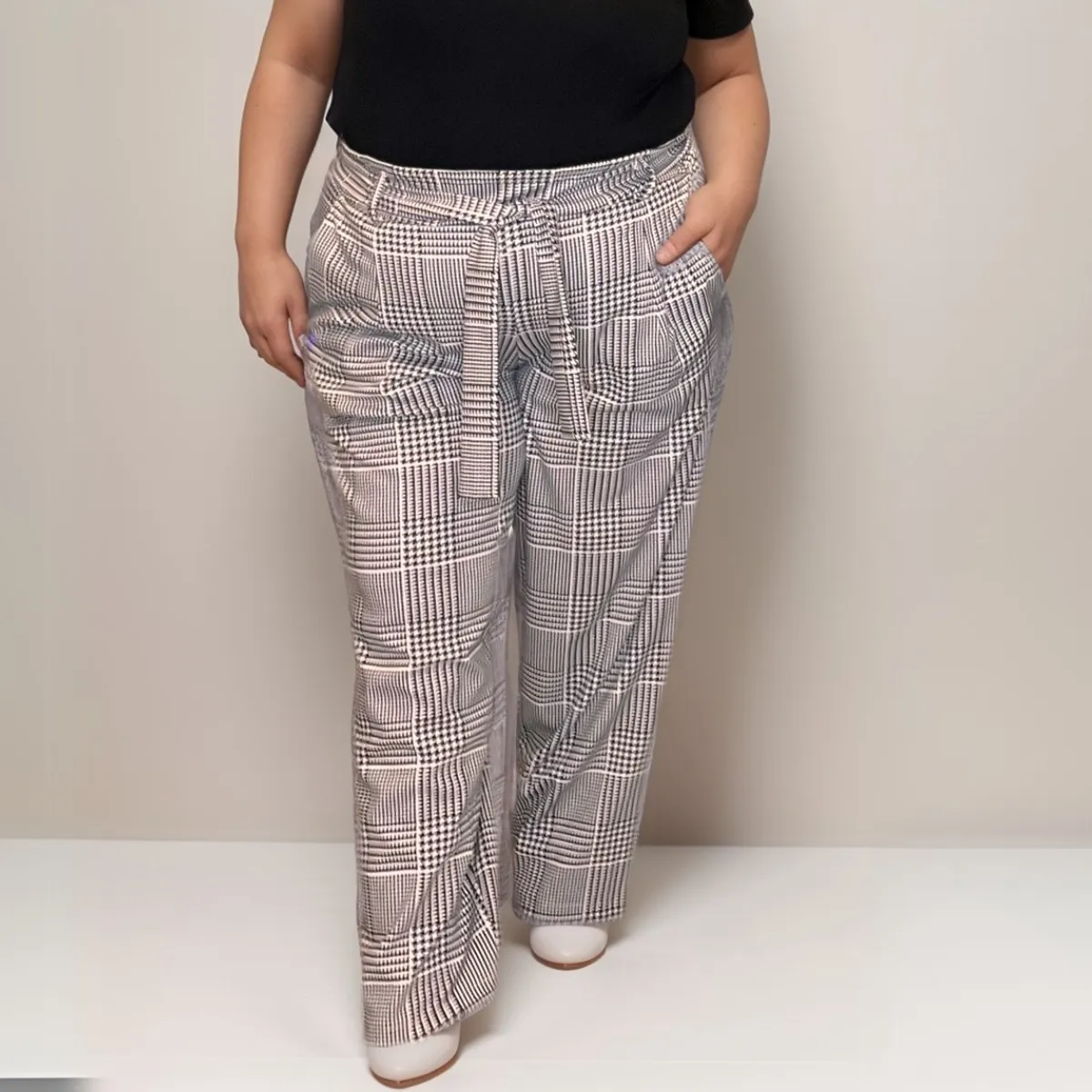 HIGH WAIST SIDE POCKET TROUSERS WITH TIE BELT