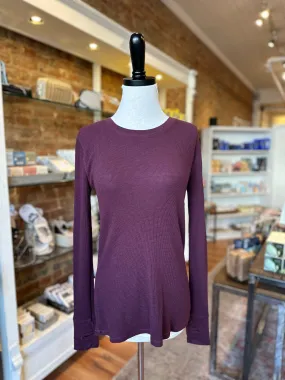 Long Sleeve Crew Neck Tee in Warm Wine